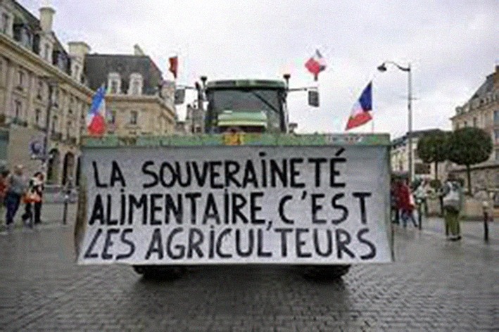 La impaciencia de los agricultores se extiende de Baiona a París